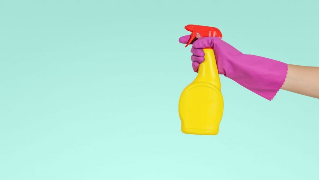 using industrial vinegar to kill mushrooms