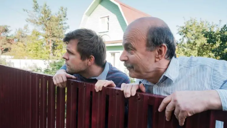 How to Avoid Talking to Neighbors When You Don’t Feel Like It