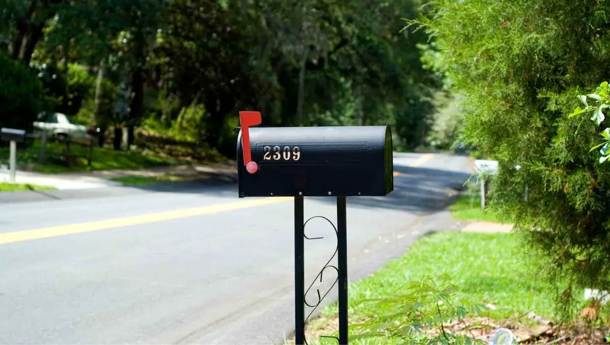 Can My Neighbor Move My Mailbox?