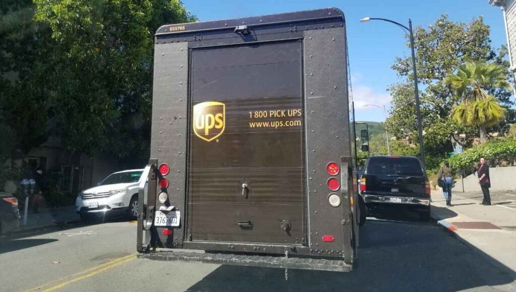 Can UPS Deliver to Mailboxes?