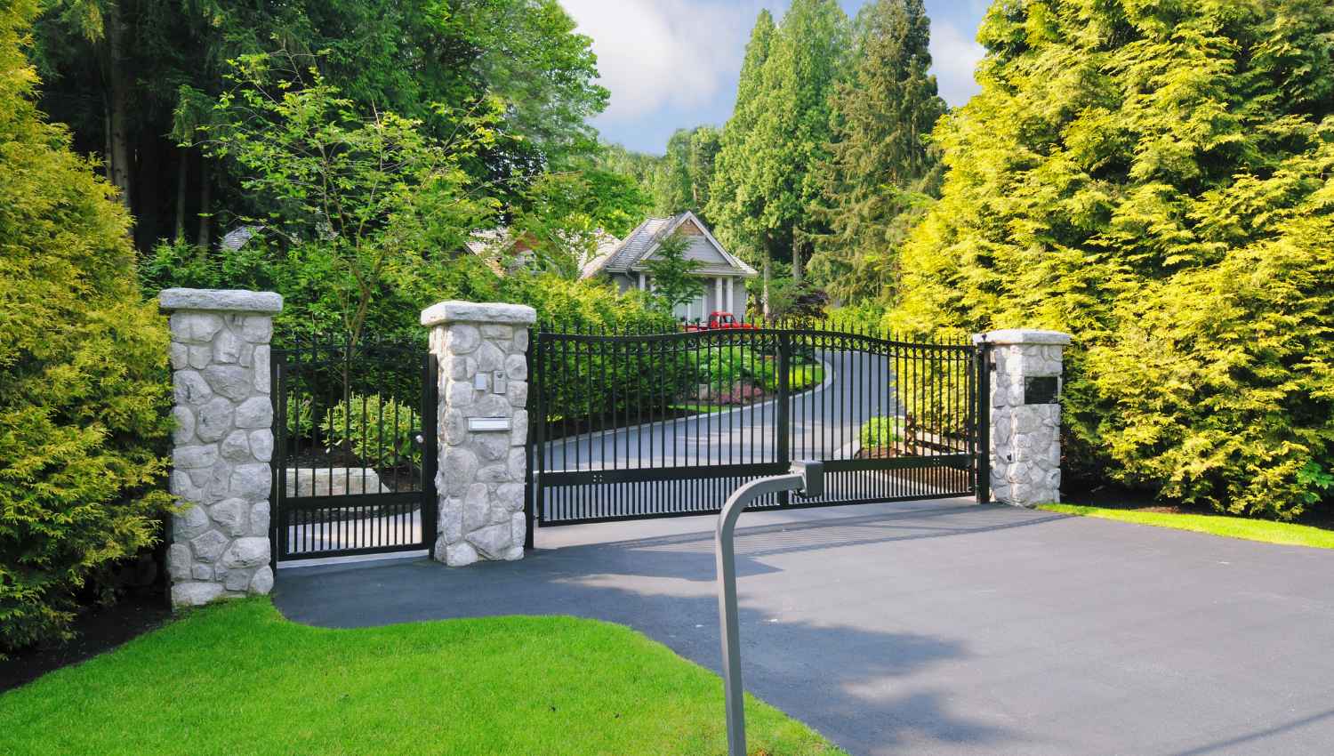 do-driveway-gates-need-planning-permission-we-checked